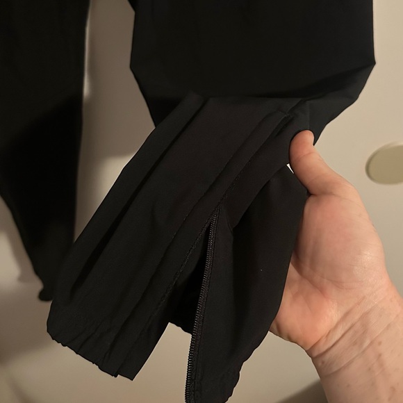 Men's Form Dri-FIT Standard-Fit Tapered-Leg Training Black Training Joggers - Picture 2 of 9